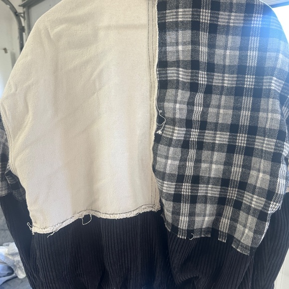 Women's Black/White Shacket - Picture 2 of 3